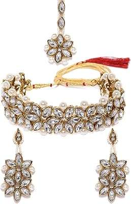 Ensemble de bijoux traditionnels zavery pearls pour femme (or) (zpfk8716). DIAYTAR COTE D'IVOIRE, la référence en matière de bonnes affaires en ligne ! Profitez de prix imbattables sur une large sélection de produits discount, allant des articles pour la maison à l'électroménager, en passant par l'informatique et les dernières tendances mode. Ne laissez pas passer nos offres exceptionnelles et économisez dès maintenant !