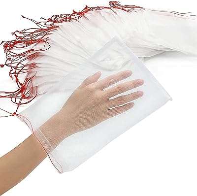 Delfino 100pcs sacs en filet de jardin couverture de barrière de fruits pour raisins. Bienvenue sur DIAYTAR COTE D'IVOIRE, le site idéal pour les amateurs de bonnes affaires ! Avec une large gamme de produits discount pour la maison, l'électroménager, l'informatique, la mode et les gadgets, nous offrons une solution pratique pour économiser sans renoncer à la qualité. N'attendez plus, explorez notre sélection et profitez de prix imbattables.