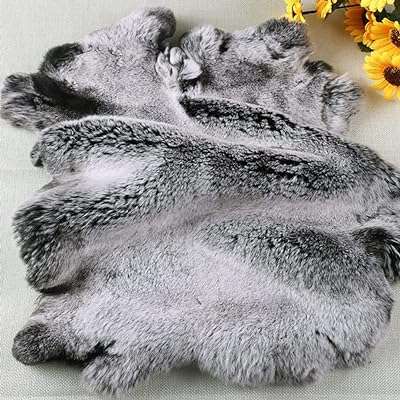 Cuir véritable tanné en vraie fourrure de lapin rex peau d'animal. DIAYTAR COTE D'IVOIRE  - votre solution tout-en-un pour des achats discount en ligne ! Découvrez notre gamme finale de produits, allant des indispensables de la maison aux dernières tendances de la mode et de la technologie. Obtenez les meilleurs prix sur une sélection variée d'articles, vous permettant de réaliser d'énormes économies tout en profitant de produits de qualité. Avec des options de livraison flexibles et une satisfaction garantie, nous faisons de votre expérience d'achat un jeu d'enfant !