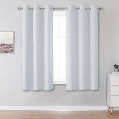 Rideaux courts duallife blanc gris pour petites fenêtres 50 % occultants. Parcourez la boutique en ligne DIAYTAR COTE D'IVOIRE  et plongez dans un univers de bonnes affaires. Que vous ayez besoin de nouveaux appareils électroménagers, d'une garde-robe tendance ou des dernières nouveautés en matière de technologie, notre large gamme de produits discount vous offre la possibilité de faire des économies tout en vous faisant plaisir. Avec DIAYTAR COTE D'IVOIRE, profitez des meilleurs prix sans jamais compromettre la qualité.