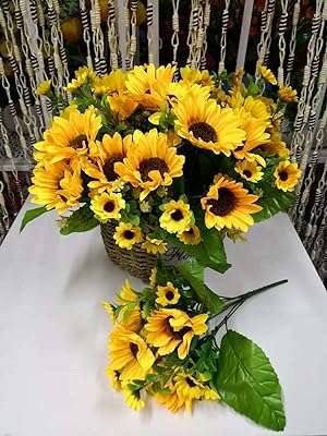 Bouquet de tournesol artificiel en soie bouquet pour arrangement de mariage fleurs. Bienvenue chez DIAYTAR COTE D'IVOIRE, votre destination en ligne de confiance pour des produits discount variés allant des indispensables de la maison aux appareils électroménagers dernier cri, en passant par l'informatique, la mode et les gadgets tendance. Explorez notre vaste sélection d'articles à prix réduits et faites des économies sans sacrifier la qualité.