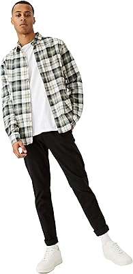 Chino slim en coton stretch pour homme. DIAYTAR COTE D'IVOIRE, le paradis du shopping en ligne à prix discount ! Naviguez à travers notre large gamme de produits discount soigneusement sélectionnés pour votre maison, votre cuisine, votre dressing et bien plus encore. Faites de bonnes affaires et offrez-vous les dernières tendances à petits prix, tout en restant à l'affût des nouveautés.