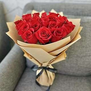 Un luxueux bouquet rouge de dubaï. Découvrez DIAYTAR COTE D'IVOIRE, votre boutique en ligne incontournable pour des affaires discount. Profitez de nos multiples catégories allant des articles pour la maison aux gadgets dernier cri, en passant par la mode à petits prix. Faites-vous plaisir sans vous ruiner avec notre sélection variée !