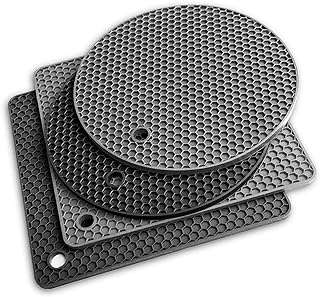 Tapis en silicone antidérapant bao yu lot de 4 (gris et noir). Ne dépensez pas plus que nécessaire - choisissez DIAYTAR COTE D'IVOIRE  pour vos achats en ligne. Parcourez notre vaste sélection d'articles discount, allant des produits pour la maison à l'électroménager, en passant par l'informatique, la mode et les gadgets, et profitez de remises exceptionnelles. Avec des prix aussi attractifs, vous pourrez économiser tout en vous offrant des produits de qualité.