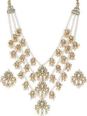 Parure de bijoux pour femme avec perles zaveri (zpfk8689) kundan. Découvrez DIAYTAR COTE D'IVOIRE, votre nouvelle destination pour des achats discount en ligne. Parcourez notre large assortiment de produits allant des articles pour la maison aux appareils électroniques, en passant par la mode et les gadgets, et bénéficiez de réductions incroyables. Ne cherchez plus ailleurs, nous avons tout ce qu'il vous faut à des prix compétitifs.