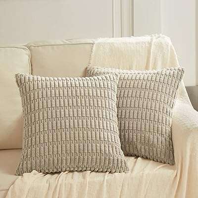 Fancy home lot de 2 grandes housses de coussin décoratives de 61 x cm pour salon. Rendez votre shopping en ligne encore plus satisfaisant avec DIAYTAR COTE D'IVOIRE . Notre boutique propose une grande variété de produits discount pour tous les aspects de votre vie, de l'équipement de la maison aux gadgets à la mode. Profitez de nos prix compétitifs et trouvez des offres incroyables sur tous vos achats !