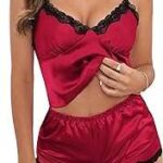 Ensemble pyjama 2 pièces en satin avec bordure en dentelle pour femme. Devenez le roi des gadgets sans vous ruiner sur DIAYTAR COTE D'IVOIRE . Avec notre collection de produits originaux et abordables, vous aurez toujours le cadeau parfait à portée de main. Parcourez notre boutique en ligne pour découvrir des gadgets étonnants qui feront plaisir à coup sûr.