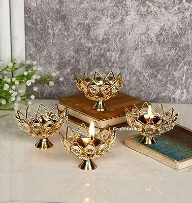 Lampe à huile ronde en laiton pooja en cristal de diwali diya. Faites des économies intelligentes avec DIAYTAR COTE D'IVOIRE  ! Découvrez notre assortiment discount de produits pour la maison, l'électroménager, l'informatique, la mode et les gadgets. Profitez de prix réduits sans compromis sur la qualité, et offrez-vous tout ce dont vous avez besoin à petit prix.
