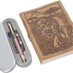Achetez un journal en papier gaufré à la main en cuir lc un stylo avec une recharge. Préparez-vous à être surpris par les incroyables réductions de DIAYTAR COTE D'IVOIRE . Que vous souhaitiez révolutionner votre maison, améliorer votre style ou rester à la pointe de la technologie avec les derniers gadgets, notre magasin en ligne vous propose un large choix de produits à des prix défiant toute concurrence.