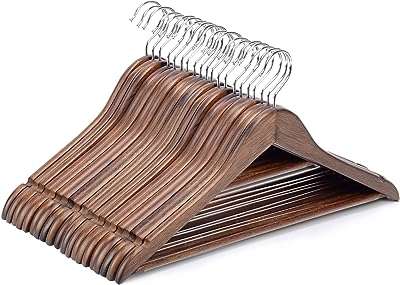 Naturesmile lot de 20 cintres en bois massif de qualité supérieure avec rayures. Explorez DIAYTAR COTE D'IVOIRE  et découvrez une variété impressionnante de produits discount pour la maison, l'électroménager, l'informatique et la mode. Avec des offres irrésistibles et une livraison rapide, faites des économies tout en obtenant des produits de qualité.