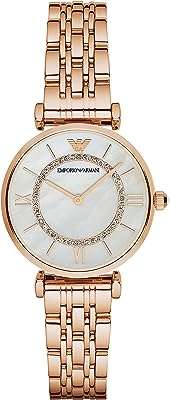 Montre à quartz analogique emporio armani pour femme avec bracelet en acier. Chez DIAYTAR COTE D'IVOIRE, nous vous proposons des offres folles sur une gamme complète de produits. Des articles indispensables pour votre maison, aux dernières tendances en matière de mode et de gadgets sensationnels, notre boutique en ligne saura satisfaire tous vos besoins à des prix compétitifs. Faites des affaires exceptionnelles dès maintenant !