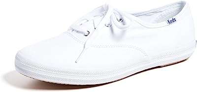 Sneakers à lacets en toile champion original pour femmes. DIAYTAR COTE D'IVOIRE  : la boutique en ligne incontournable pour des achats discount dans tous les domaines. Parcourez notre sélection variée allant des produits pour la maison à la technologie dernier cri en passant par la mode tendance. Obtenez des produits de qualité à des prix compétitifs, tout en profitant d'une expérience de shopping en ligne optimale avec DIAYTAR COTE D'IVOIRE  !