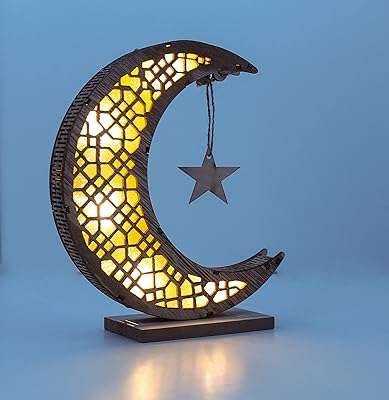 Lampe ramadan lumineuse en bois en forme de croissant de lune avec décorations d'étoiles suspendues. Découvrez DIAYTAR COTE D'IVOIRE, votre destination en ligne pour des produits discount de qualité. Avec une vaste sélection d'articles pour la maison, l'électroménager, l'informatique et la mode, nous vous offrons la possibilité de réaliser des économies considérables tout en vous faisant plaisir.