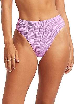 Short de bain taille haute pour femme. Besoin de renouveler votre garde-robe sans vous ruiner ? Faites un tour sur DIAYTAR COTE D'IVOIRE, votre boutique en ligne discount incontournable pour la mode à petits prix ! De la dernière tendance aux vêtements basiques, nous vous proposons un large choix pour tous les styles et toutes les tailles. Ne sacrifiez plus votre budget pour rester à la pointe de la mode !