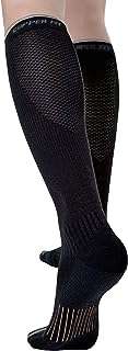 Chaussettes de course longues aux genoux copper fit unisexe 2.0 faciles à enfiler et enlever. Faites des économies intelligentes avec DIAYTAR COTE D'IVOIRE  - la boutique en ligne qui réunit tous vos besoins essentiels à des prix imbattables. Explorez notre vaste gamme de produits de la maison, de l'électroménager à l'informatique en passant par la mode et les gadgets, et découvrez comment prendre soin de votre budget sans faire de compromis sur la qualité.