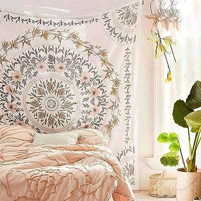 Mamo bear tapisserie murale bohème mandala blanc pour chambre à coucher. Avec DIAYTAR COTE D'IVOIRE, obtenez le meilleur rapport qualité-prix sur tous vos achats en ligne. Parcourez notre catalogue diversifié et faites des économies sur des produits essentiels pour la maison, les équipements informatiques et même les dernières tendances en matière de mode.