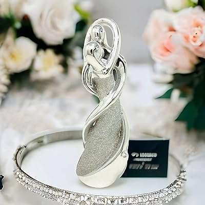 Figurine en polyrésine abskyhill d'un couple amoureux romantique belle pièce de de ́coration. DIAYTAR COTE D'IVOIRE  est là pour rendre votre budget heureux et votre shopping facile. Parcourez notre gamme complète de produits discount de qualité supérieure allant de la maison à l'électroménager, de l'informatique à la mode, et trouvez des articles pour chaque aspect de votre vie à des prix imbattables!
