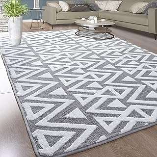 Tapis à poils longs super doux oompa pour chambre coucher gris. Besoin de produits à petit prix ? DIAYTAR COTE D'IVOIRE  vous propose une large sélection d'articles discount, allant de la maison à l'électroménager en passant par l'informatique, la mode et les gadgets. Faites des économies en faisant vos achats chez nous !