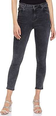 Jean skinny stretch diversifié. DIAYTAR COTE D'IVOIRE - votre destination en ligne pour des produits à prix cassés. Faites des économies sur des articles essentiels pour la maison, l'informatique, la mode et les gadgets, et offrez-vous le luxe de ne pas vous ruiner. Avec notre sélection vaste et variée, vous trouverez tout ce dont vous avez besoin, sans compromis.