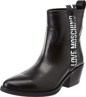 Love moschino stivaletti da donna pre collezione autunno inverno 2021 bottines pour femmes. Ne payez pas plus cher pour les mêmes produits ailleurs ! DIAYTAR COTE D'IVOIRE  propose une large gamme de produits de qualité à des prix discount. Trouvez tout ce dont vous avez besoin, des appareils ménagers aux gadgets dernier cri, et économisez de l'argent sans compromettre la qualité.