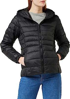 Uniquement la veste à capuche tahoe pour femme toujours en stock. DIAYTAR COTE D'IVOIRE  est l'adresse incontournable pour tous ceux qui cherchent des produits discount en ligne. Parcourez notre site et trouvez des offres imbattables sur une grande variété de produits, des articles pour la maison aux produits high-tech en passant par les dernières tendances mode et les gadgets les plus recherchés.