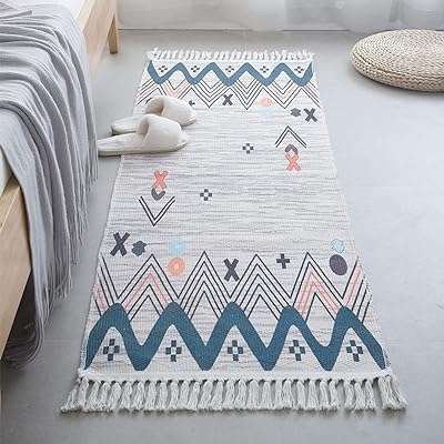 Tapis de sol à franges en coton et lin pour salon et chambre. À la recherche de bons plans ? DIAYTAR COTE D'IVOIRE  est là pour vous ! Explorez notre sélection discount de produits pour la maison, l'électroménager et l'informatique, ainsi que des vêtements à la mode et des gadgets abordables. Des économies garanties sur tous vos achats en ligne !