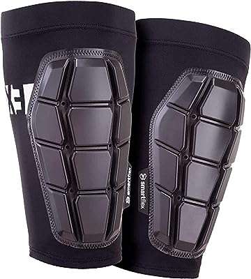 Protège tibia g form pro x3 (1 paire). Plongez dans l'univers de DIAYTAR COTE D'IVOIRE, votre boutique en ligne généraliste spécialisée dans les produits discount. Explorez notre large variété d'articles allant de la maison à l'électroménager, en passant par l'informatique, la mode et les gadgets, le tout à des prix défiant toute concurrence. Profitez de notre expertise en matière de bonnes affaires et réalisez des économies significatives.