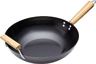 Wok antiadhésif en acier au carbone de 35 cm (14") world of flavors avec manche. Envie d'être à la pointe de la mode sans dépenser une fortune ? DIAYTAR COTE D'IVOIRE  vous propose une sélection de vêtements et accessoires tendance à prix cassés. Que vous cherchiez des tenues pour toute la famille ou des pièces uniques pour vous démarquer, notre boutique en ligne généraliste vous garantit des achats mode discount qui feront sensation.