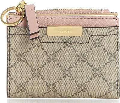 Petit portefeuille zippé lason by nine west pour femme rose nxl119958. Faites des économies sans sacrifier la qualité avec DIAYTAR COTE D'IVOIRE . Parcourez notre assortiment exceptionnel comprenant des appareils électroménagers dernier cri, des articles de décoration pour votre maison, des gadgets high-tech incontournables et des vêtements à la pointe de la mode, le tout à des prix défiant toute concurrence.