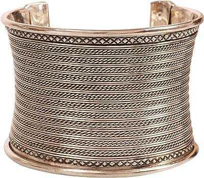 Touch stone indien élégant fait à la main complexe bijoux de créateur. À la recherche de bonnes affaires ? DIAYTAR COTE D'IVOIRE  est là pour vous ! Explorez notre boutique en ligne regorgeant d'articles à prix cassés, couvrant tous les domaines, de la maison à l'électroménager, en passant par l'informatique, la mode et les gadgets. Achetez malin, économisez gros et découvrez une toute nouvelle façon de faire des emplettes en ligne.