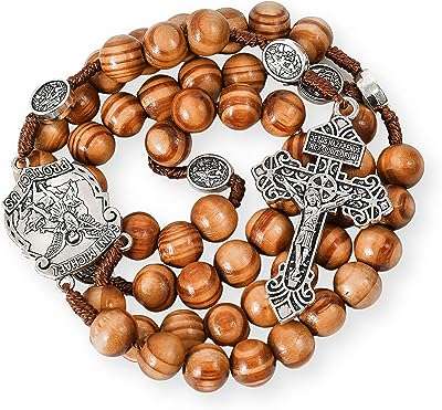 Chapelet en bois massif de perles sacrées de saint michel avec médaille de sainte croix et croix. Explorez DIAYTAR COTE D'IVOIRE  et découvrez une multitude de produits incroyables à des prix réduits. De l'électroménager aux gadgets en passant par la mode, notre boutique en ligne généraliste offre une vaste sélection pour tous vos besoins à petit prix. Faites des économies tout en vous faisant plaisir en passant commande dès maintenant!