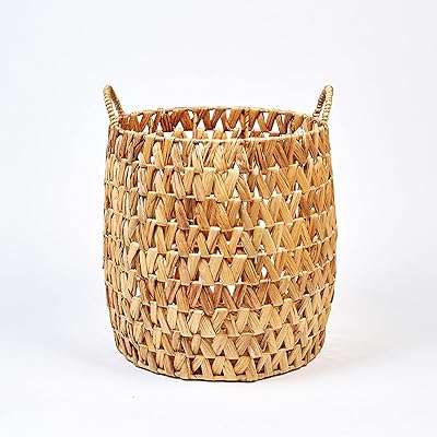Panier de rangement moyen en jacinthe d'eau home smith 42l x. Découvrez DIAYTAR COTE D'IVOIRE, votre partenaire en ligne pour des achats malins et économiques. Parcourez notre sélection discount de produits pour la maison, l'électroménager, l'informatique, la mode et les gadgets et trouvez les meilleures offres du marché. Profitez de la qualité à prix réduit dès aujourd'hui, grâce à notre boutique en ligne pratique et facile à utiliser.