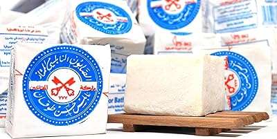 Savon à l'huile d'olive "al miftafin" de naplouse avec deux clés de toukan. Trouvez des bonnes affaires tous les jours sur DIAYTAR COTE D'IVOIRE, votre boutique en ligne incontournable. Avec notre large gamme de produits discount allant de la maison à l'électroménager, de l'informatique à la mode et aux gadgets, vous êtes assuré de trouver ce que vous cherchez à prix abordable. Ne manquez pas nos offres spéciales et achetez en toute confiance dès aujourd'hui!