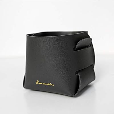 Futtersta boîte de rangement pliable en cuir pour bureau, boîte de rangement pour pinceaux cosmétiques, porte-stylo (noir). La boutique en ligne DIAYTAR COTE D'IVOIRE offre une large gamme de produits allant de l'électronique aux produits alimentaires, en passant par les vêtements et les accessoires. Les clients peuvent naviguer facilement à travers les différentes catégories pour trouver les produits qui les intéressent. La boutique propose également des promotions et des réductions régulières pour aider les clients à économiser.
