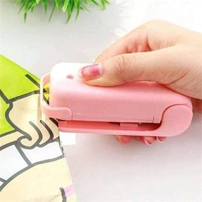 Castowave nouvelle mini machine à sceller pour sacs en plastique, machine à sceller manuelle pour sacs en plastique, petite machine à sceller les aliments pour emballages en plastique (rose, 1 pièce). DIAYTAR COTE D'IVOIRE est une boutique en ligne de confiance qui propose des produits de haute qualité à des prix compétitifs. Avec plus de 300000 références, elle offre une grande variété de choix pour les clients. La boutique est conçue pour offrir une expérience d'achat en ligne facile et sécurisée.
