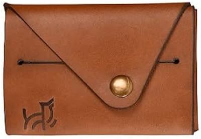 Portefeuille en cuir à deux volets fait main simple pour homme, marron, épuré. Diaytar Côte d'Ivoire, une boutique en ligne généraliste de confiance, propose plus de 300 000 références de produits pour répondre à vos besoins quotidiens. Avec une sélection variée et un service client de qualité, Diaytar se positionne comme leader du commerce en ligne en Côte d'Ivoire. Découvrez une expérience d'achat unique et pratique avec Diaytar.