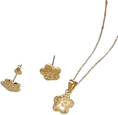 Parure de bijoux en or pur 18 carats avec un motif. DIAYTAR COTE D'IVOIRE propose une expérience de shopping en ligne unique et personnalisée, avec des recommandations de produits basées sur les préférences des clients. Les clients peuvent également profiter de la livraison rapide et fiable, ainsi que d'un service client de haute qualité. Avec sa large gamme de produits et ses prix compétitifs, DIAYTAR COTE D'IVOIRE est la destination idéale pour les consommateurs ivoiriens.