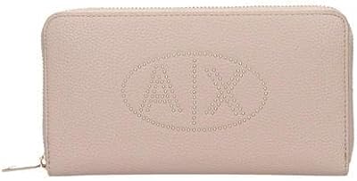 Armani exchange portefeuille à deux volets rond avec fermeture éclair sur le devant pour femme, noise. DIAYTAR COTE D'IVOIRE, boutique en ligne généraliste, offre un large éventail de produits pour tous les goûts et les besoins. Avec une sélection de plus de 300 000 références, les clients peuvent trouver des produits de qualité à des prix abordables. La boutique est connue pour sa fiabilité et son service client de haute qualité.