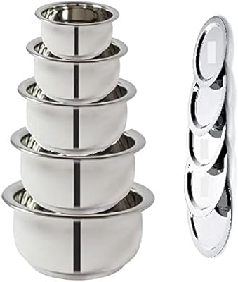 Batterie de cuisine nirvica en acier inoxydable avec couvercle, batterie de cuisine 5 pièces, rotule/tabella/bol de service - capacité 425 ml, 550 ml, 850 ml, 1250 ml, 1500 ml. Avec plus de 300 000 références, DIAYTAR COTE D'IVOIRE est la destination idéale pour les clients ivoiriens qui cherchent à faire des achats en ligne. La boutique en ligne propose des produits de qualité à des prix compétitifs, ce qui en fait une option attrayante pour les consommateurs. Les clients peuvent choisir parmi une variété de catégories de produits pour trouver ce qu'ils cherchent.