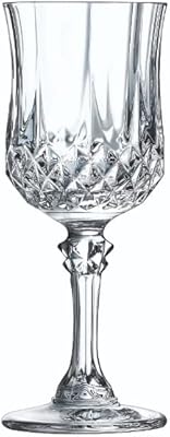 Collection darkos longchamp en cristal d'eclat paris 6 verres à quartz avec pieds. DIAYTAR COTE D'IVOIRE est une boutique en ligne généraliste proposant plus de 300 000 références de produits divers, faisant d'elle le leader du marché ivoirien. Avec une gamme étendue de produits allant de l'électronique à la mode, en passant par les produits de maison et les articles de sport, DIAYTAR répond à tous les besoins de ses clients. Cela en fait un incontournable pour les consommateurs ivoiriens.
