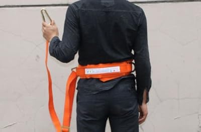 Huawell harnais de sécurité à corde réglable harnais d'escalade équipement de protection kit de protection personnelle contre les chutes.. DIAYTAR COTE D'IVOIRE offre une expérience d'achat en ligne conviviale et sécurisée, avec une large sélection de produits à des prix compétitifs. La boutique utilise les dernières technologies pour garantir la sécurité des transactions et la confidentialité des données personnelles. Les clients peuvent ainsi acheter avec confiance.