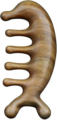 Le peigne gua sha original en bois de santal vert pour gratter le cuir chevelu, la tête, le cou, les mains et les jambes. DIAYTAR COTE D'IVOIRE, la boutique en ligne leader en Côte d'Ivoire, vous offre une gamme étendue de produits pour répondre à tous vos besoins. Que vous cherchiez des produits de beauté, des vêtements, des accessoires, des équipements de maison, ou autres, DIAYTAR COTE D'IVOIRE a tout ce qu'il vous faut. L'équipe de DIAYTAR COTE D'IVOIRE travaille sans relâche pour vous offrir les meilleures marques et les meilleurs prix.