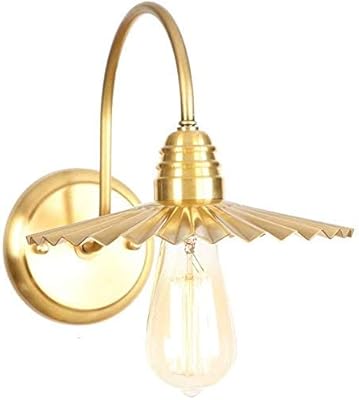 Lanterne murale portable à intensité variable lampe de jardin applique suspendue murale en laiton. DIAYTAR COTE D'IVOIRE incarne l'avenir de l'achat en ligne en Côte d'Ivoire, en mettant à disposition de sa clientèle un site web performant et des applications mobiles pratiques. La satisfaction totale des clients est son objectif principal, et elle y parvient grâce à une combinaison parfaite de choix, de qualité et de services.