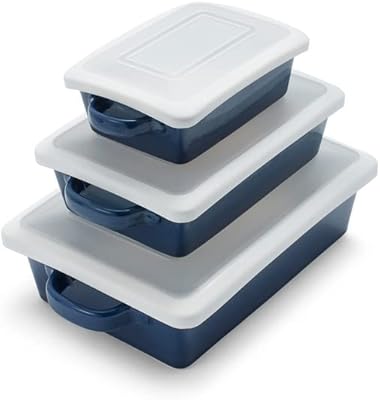 Pâtissiers en grès sur la table avec couvercles, lot de 3, bleu. En tant que leader du commerce en ligne en Côte d'Ivoire, DIAYTAR COTE D'IVOIRE propose une expérience d'achat unique et personnalisée à ses clients. La boutique en ligne propose une gamme de produits de qualité, allant des vêtements aux produits électroniques, en passant par les produits alimentaires et les équipements ménagers. Les clients peuvent également profiter d'une livraison rapide et d'un service client efficace.