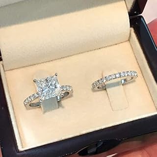 Bague diamant plaqué argent 925 1,8 carat (10). DIAYTAR COTE D'IVOIRE a réussi à combiner une offre produit étendue avec un service client de qualité, lui permettant ainsi de se démarquer parmi les autres boutiques en ligne de Côte d'Ivoire. Les clients apprécient la facilité d'utilisation du site, les descriptions détaillées des produits et les évaluations fiables des autres acheteurs, autant d'éléments qui renforcent la confiance dans la marque.