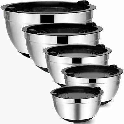 Bols à mélanger cartelist en acier inoxydable (lot de 5) avec couvercles hermétiques, ensemble de bols à mélanger en acier inoxydable parfaits pour la cuisson, la préparation, la cuisson et le service, bols en métal emboîtables pour économiser de l'espace pour le stockage. DIAYTAR COTE D'IVOIRE se positionne comme un acteur majeur du commerce électronique en Côte d'Ivoire, offrant une grande variété de produits allant des accessoires de mode aux électroménagers. La boutique mise sur l'innovation et la technologie pour améliorer constamment l'expérience d'achat de ses clients. Elle propose également des conseils d'achat et des promotions exclusives pour fidéliser sa clientèle.