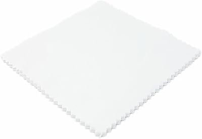 Un chiffon en microfibre blanc pour nettoyer les lunettes, lunettes de soleil, téléphones portables et objectifs d'appareil photo. La boutique en ligne DIAYTAR COTE D'IVOIRE est une référence pour les consommateurs ivoiriens. Elle propose une large sélection de produits, des produits alimentaires aux produits high-tech. La boutique est également connue pour son service client de qualité et ses offres spéciales régulières.