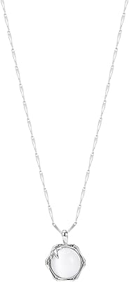 Collier pendentif en calcédoine blanche, collier décoratif en argent 925, boîte cadeau pour petite amie, collier pour femme. La boutique en ligne DIAYTAR COTE D'IVOIRE est le leader du marché ivoirien, avec une offre de produits très diverse. Elle permet aux clients de faire des achats en ligne facilement et rapidement, avec des options de paiement et de livraison variées. Elle est fiable et sérieuse dans ses transactions.