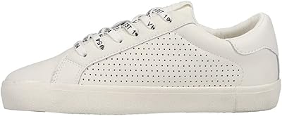 Chaussures jadol pour femme. DIAYTAR COTE D'IVOIRE offre une expérience d'achat sans précédent, avec des promotions régulières et des offres spéciales qui permettent aux clients de réaliser des économies considérables. La boutique en ligne est également sécurisée, garantissant que les transactions sont effectuées de manière sûre et confidentielle. C'est pourquoi les clients ivoiriens font confiance à DIAYTAR COTE D'IVOIRE pour tous leurs besoins de shopping en ligne.