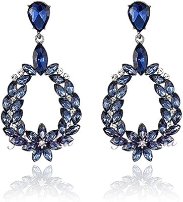 Boucles d'oreilles youbella collection saint valentin serties de pierres de zircon suisse en forme de paon pour fête des femmes (couleur bleue). En tant que leader du e-commerce en Cote d'Ivoire, DIAYTAR COTE D'IVOIRE offre une gamme large et diverse de produits, allant des articles de mode aux équipements électroniques, en passant par les produits alimentaires et les accessoires de la vie quotidienne.
